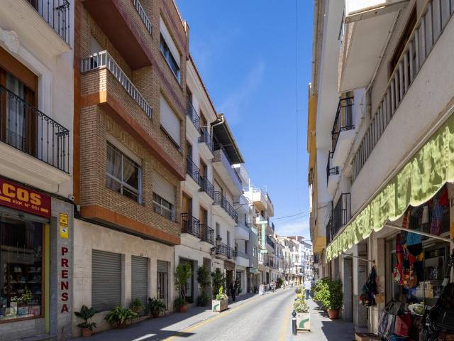 Casa adosada en Venta en Lanjarón