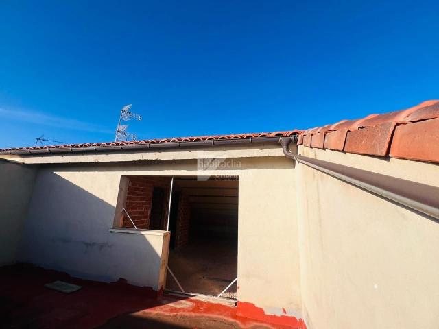Casa adosada en venta en Larraga. Casas adosadas.
