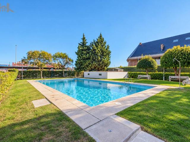 Casa adosada en Venta en Las Matas Peñascales