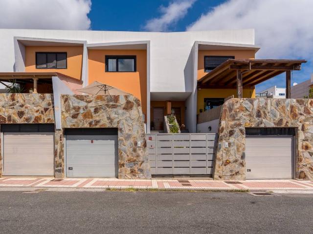 Casa adosada en Venta en Las Mesas El Toscón