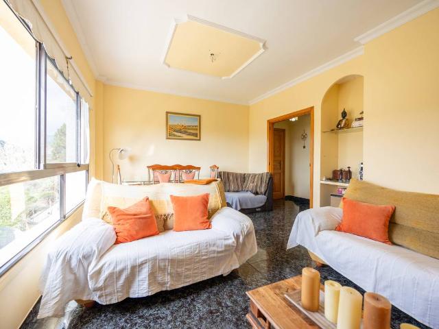 Casa adosada en Venta en Las Mesas El Toscón