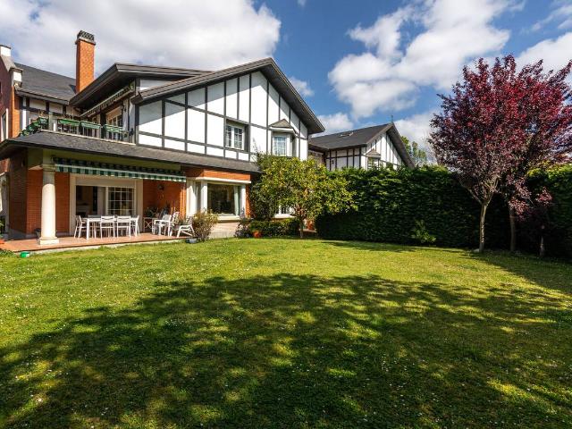 Casa adosada en Venta en Las Arenas