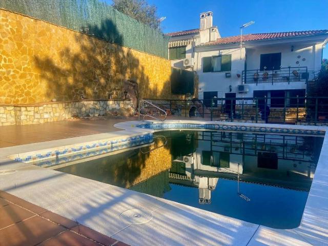 Casa adosada en Venta en Las Jaras