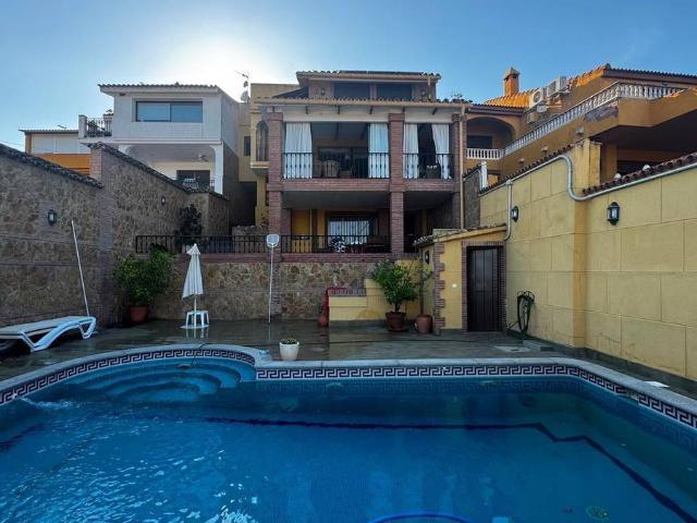 Casa adosada en Venta en Las Jaras