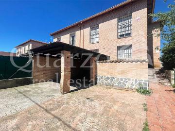 Casa adosada en Venta en Las Ventas de Retamosa