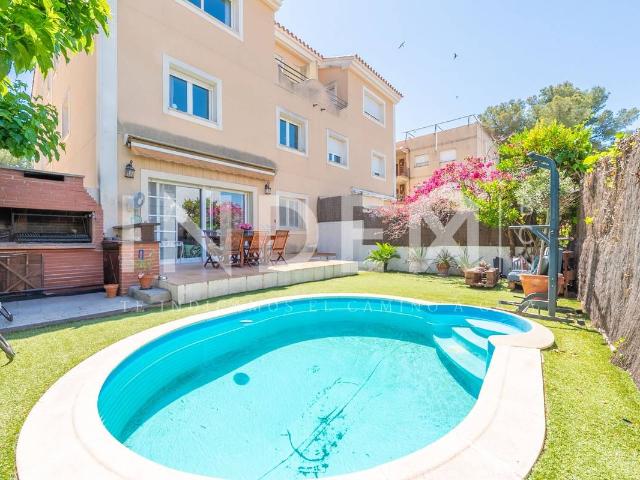Casa adosada en Venta en Vallpineda Santa Bàrbara