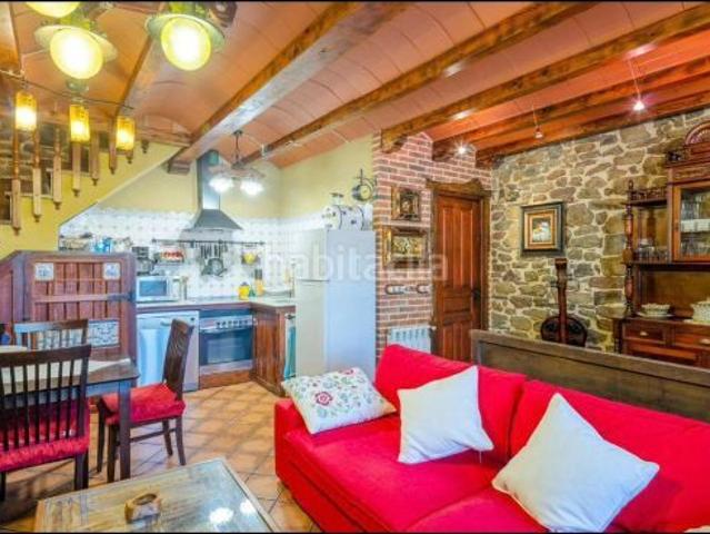 Casa adosada en venta en Lena. BELLEZA DE CARABANZO CASA EMBLEMÁTICA. Casas adosadas.