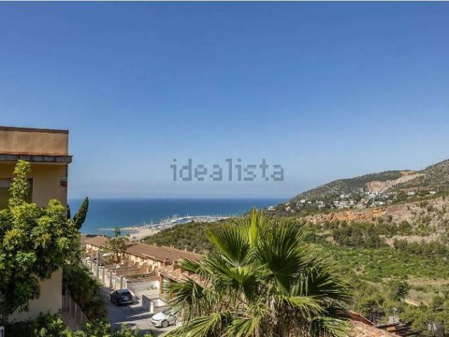 Casa adosada en Venta en Les Botigues de Sitges