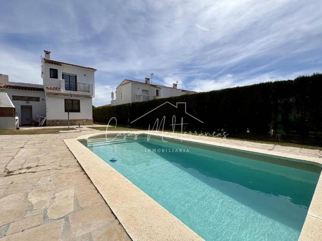 Casa adosada en Venta en Les Tres Cales