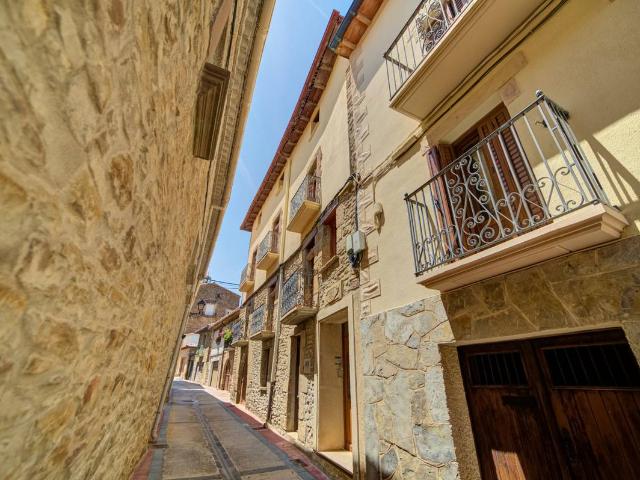 Casa adosada en Venta en Liédena