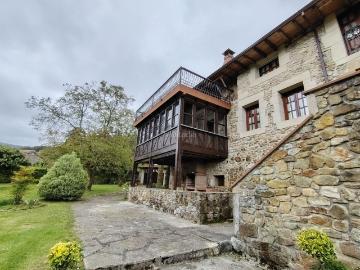 Casa adosada en venta en Liendo. Casas adosadas.