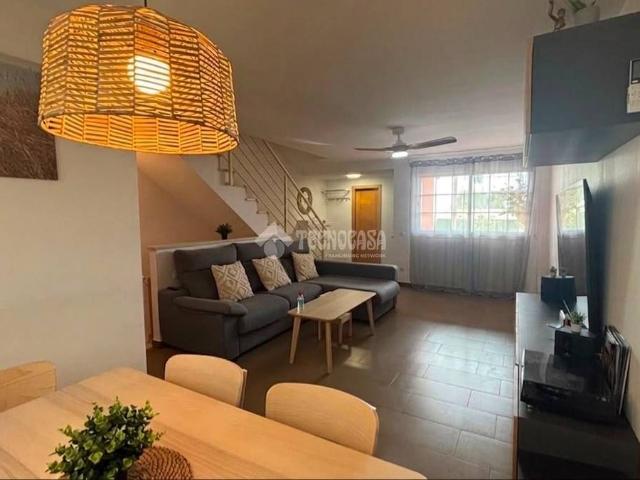 Casa adosada en Venta en Llano del Moro