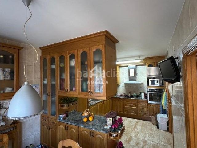 Casa adosada en venta en Lleida, Ciutat Jardí. EN EXCLUSIVA ESPECTACULAR ADOSADA DE LUJO CON 12 PLACAS SOLARES, JARDÍN Y PISCINA. Casas adosadas.