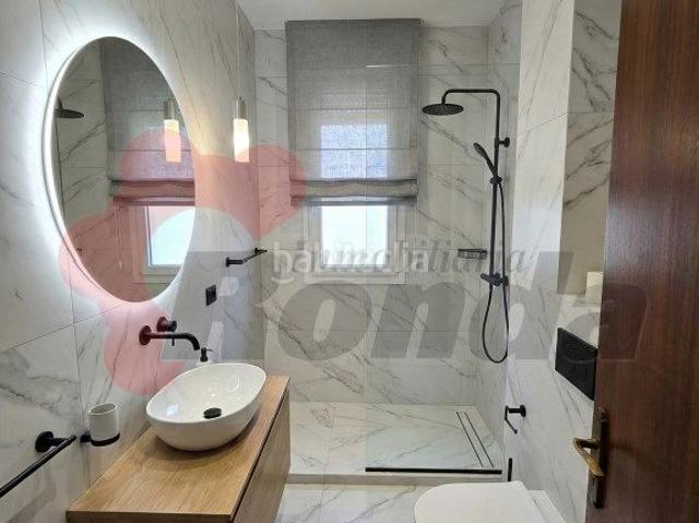 Casa adosada en venta en Lugo, Fingoi. Casa unifamiliar adosada en rúa Alecrín. Casas adosadas.