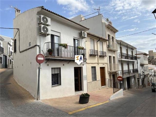 Casa adosada en Venta en Luque