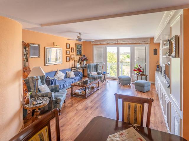 Casa adosada en Venta en Movera