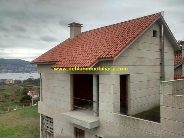 Casa adosada en venta en Moaña. Casas adosadas.