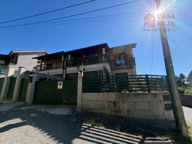 Casa adosada en Venta en Moaña
