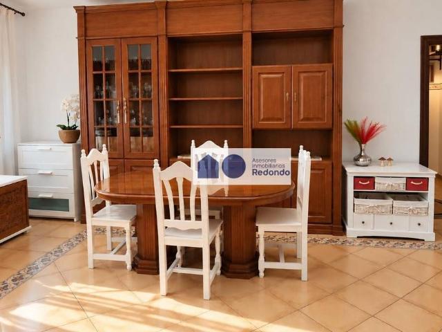 Casa adosada en Venta en Moguer