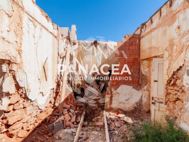 Casa adosada en venta en Mojonera La. Chalet pareado en venta en La Mojonera. Casas adosadas Mojonera.