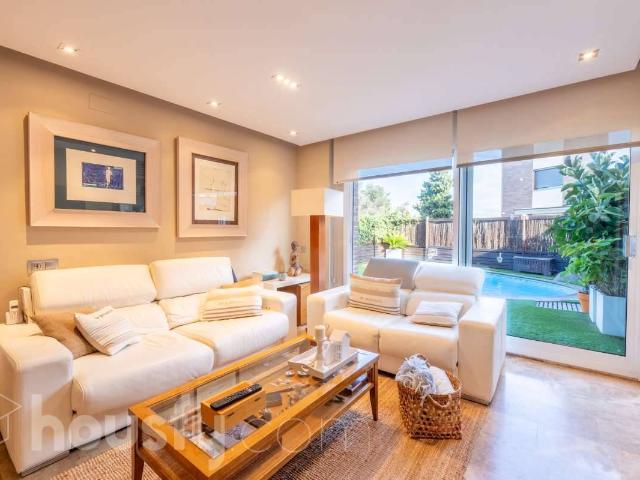Casa adosada en Venta en Molí de Vent