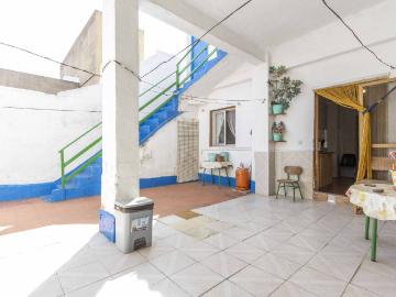 Casa adosada en Venta en Moncada