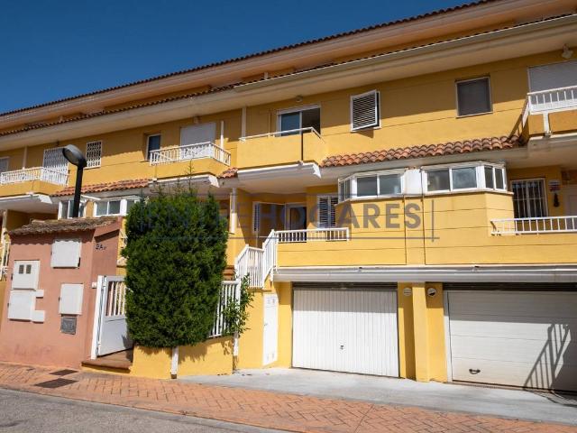 Casa adosada en Venta en Moncada
