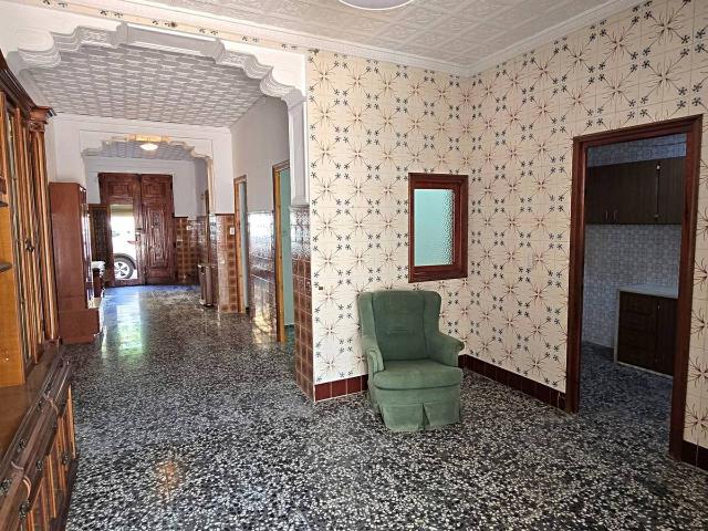 Casa adosada en Venta en Moncada