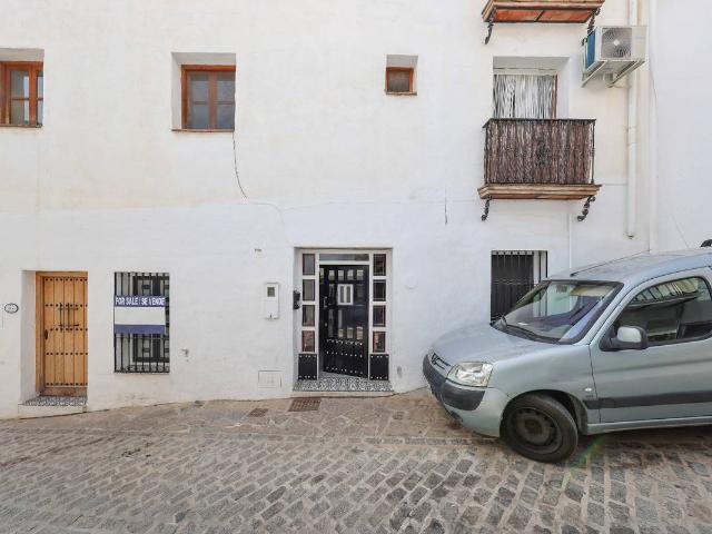 Casa adosada en Venta en Monda