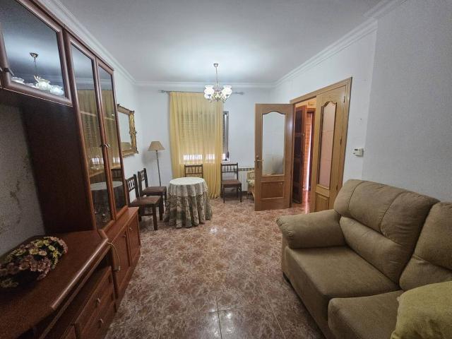Casa adosada en Venta en Mondéjar