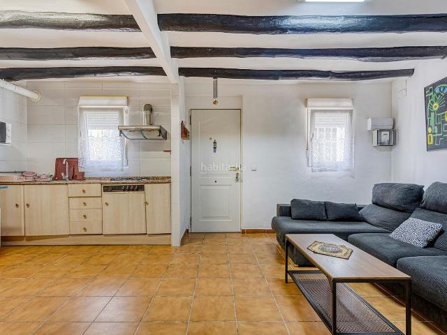 Casa adosada en venta en Montmaneu. Encantadora casa adossada en venda a Montmaneu, Catalunya per 120.000. Casas adosadas.