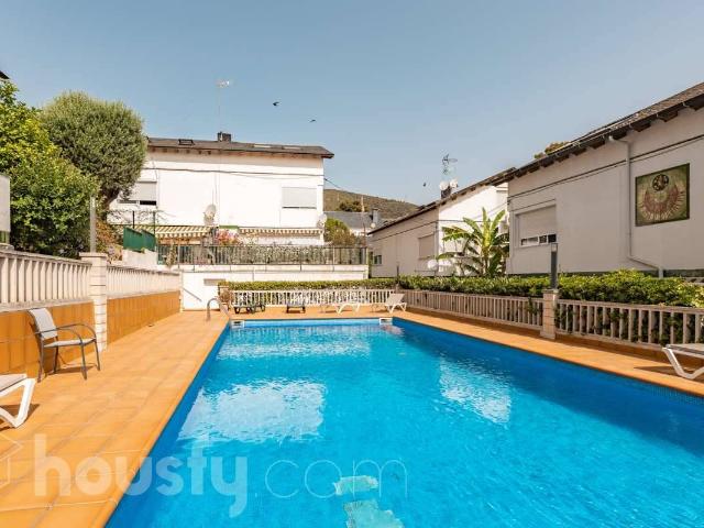 Casa adosada en Venta en Montmar