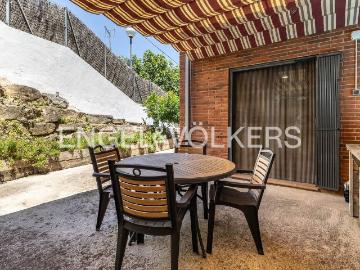 Casa adosada en Venta en Montornès del Vallès