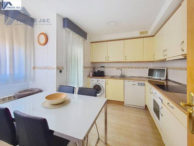 Casa adosada en Venta en Montañana