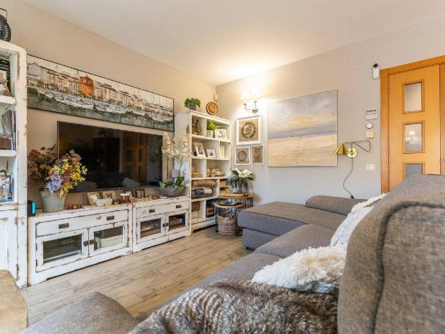 Casa adosada en Venta en Montbrió del Camp
