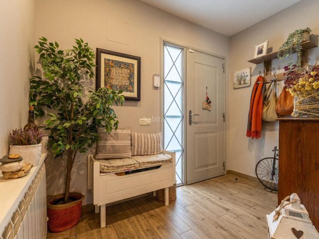 Casa adosada en venta en Montbrió del Camp. Troba avui la casa que tacollirà lestiu de 2027. Casas adosadas Montbrió del.