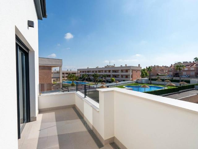 Casa adosada en Venta en Monte y Mar