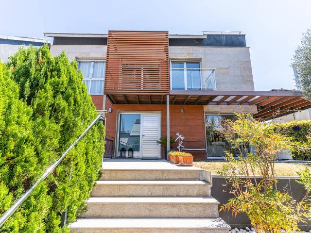 Casa adosada en Venta en Montecillo
