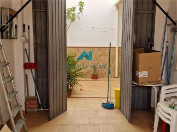 Casa adosada en Venta en Montefrío