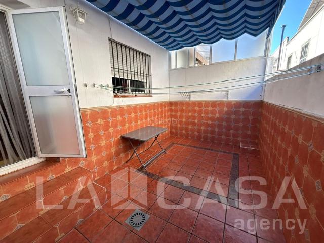 Casa adosada en venta en Montequinto, Avenida de Europa. Casas adosadas.