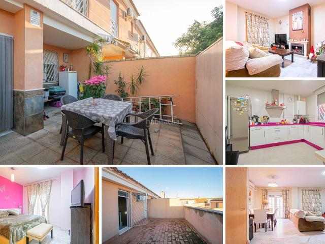 Casa adosada en venta en Montequinto, Olivar de Quintos. Gran casa adosada en Montequinto, con sótano, buhardilla y espectacular terraza!. Casas adosadas.