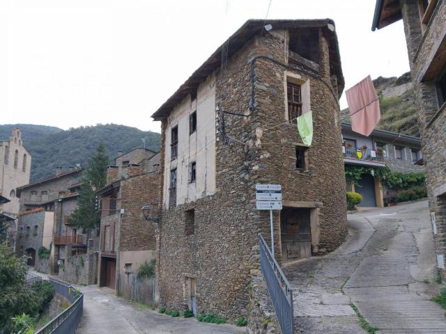 Casa adosada en Venta en Montferrer i Castellbò