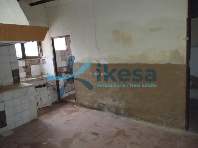 Casa adosada en venta en Montizón. Venta de Casa Adosada en Montizon, Jaén. Casas adosadas.