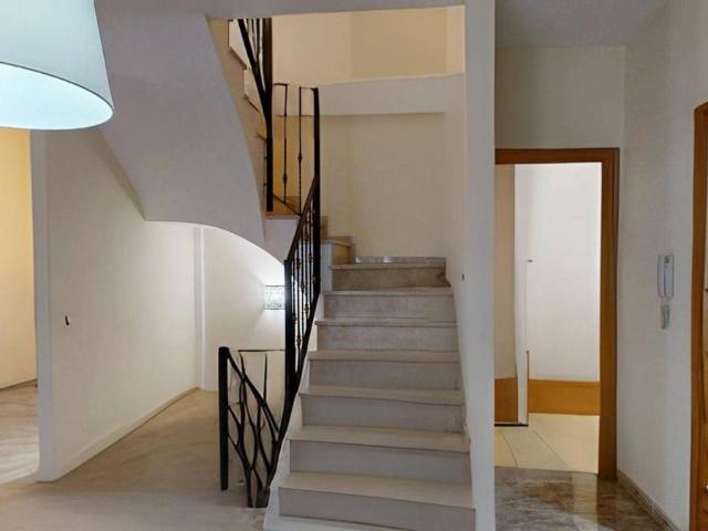 Casa adosada en Venta en Montroi / Montroy