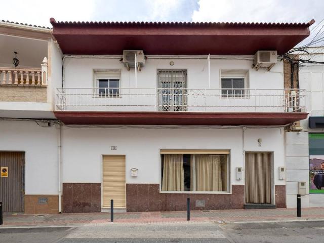 Casa adosada en Venta en Moraleda de Zafayona
