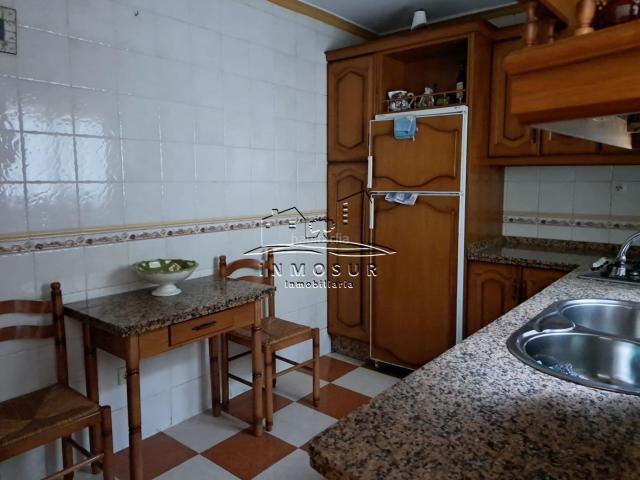 Casa adosada en venta en Moriles. Casa en calle Moriles. Casas adosadas.