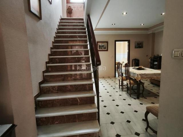 Casa adosada en venta en Morón de la Frontera. Casa adosada en venta en Calle Río Espartero Morón de la Frontera Sevilla. Casas adosadas Morón de la.