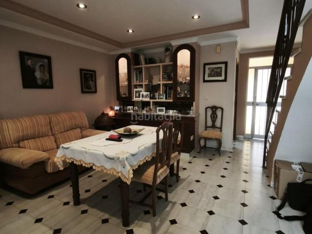 Casa adosada en venta en Morón de la Frontera. Casa adosada en venta en Calle Río Espartero Morón de la Frontera Sevilla. Casas adosadas Morón de la.