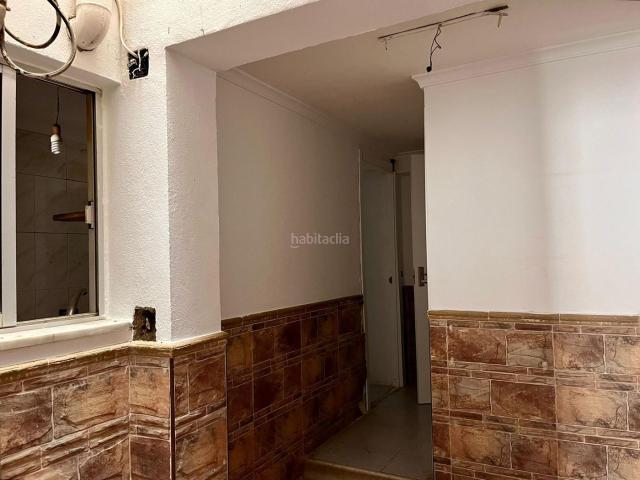 Casa adosada en venta en Morón de la Frontera. Venta de Adosado Local Comercial en Morón de la Frontera, Sevilla. Casas adosadas Morón de la.