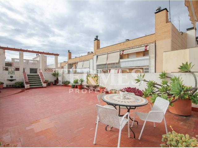 Casa adosada en venta en Mataró, Centre. PRECIOSA CASA EN PLENO CENTRO DE MATARO. Casas adosadas.